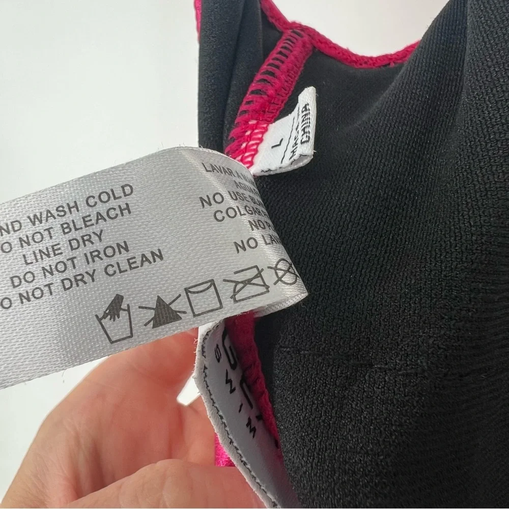 NWT‎ InGear Metallic High Cut Fuchsia Pink One Piece Swimsuit